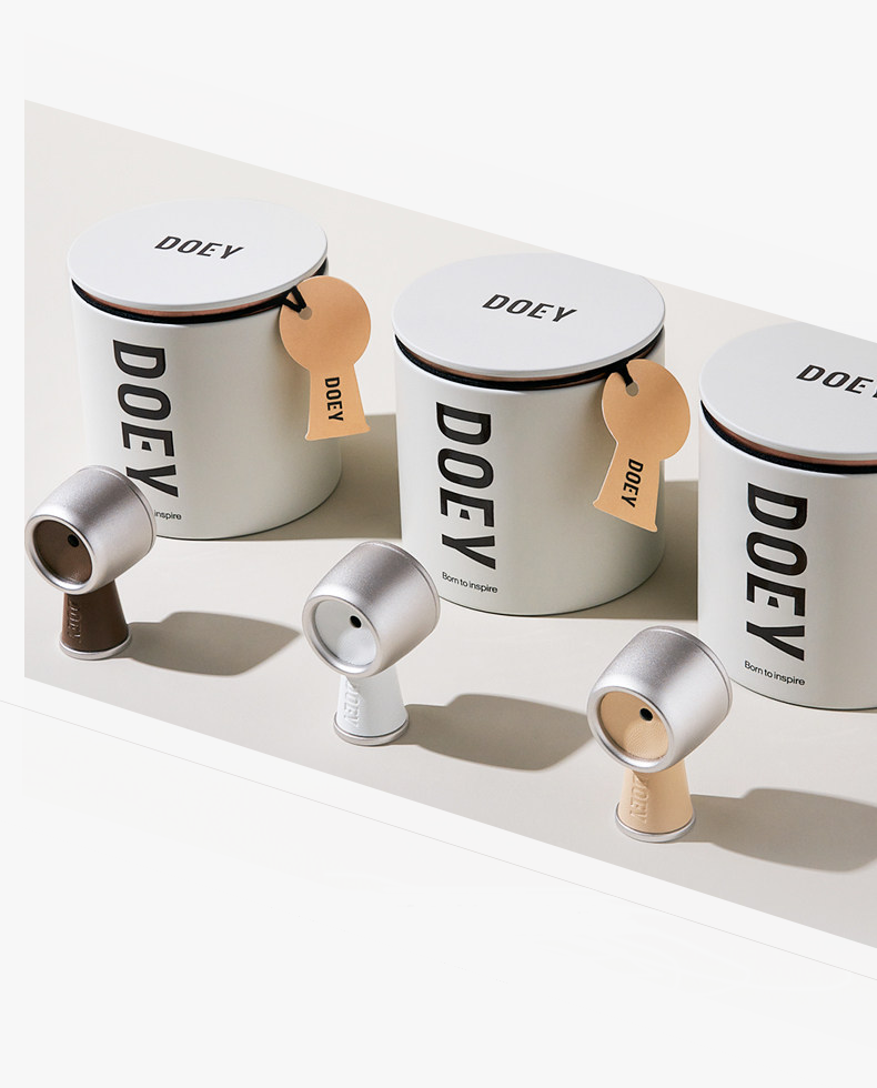 DOEY | The Lighthouse Knight - Sculptural Car Fragrance Installation Aromatherapy  Set